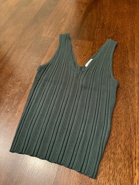 NWOT Ribbed V-Neck Knit Tank Top - Deep Teal - size small